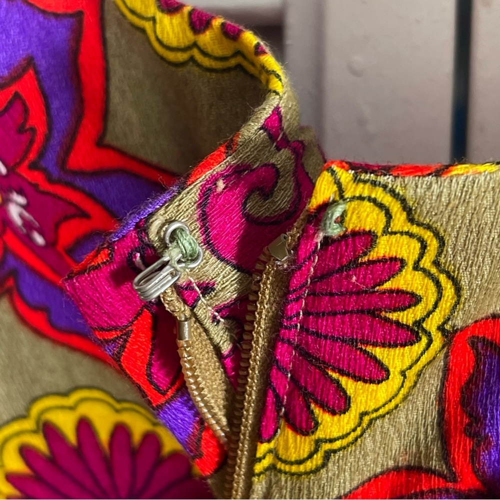 Vintage Lauhala Hawaiian Maxi Dress β Psychedelic Floral Print - Picture 8 of 13
